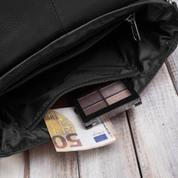 Torebka damska mała listonoszka skórzana na ramię czarna Paolo Peruzzi E-35-BL