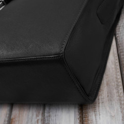 Męska aktówka ze skóry naturalnej czarna na dokumenty teczka na ramie z kluczykiem Paolo Peruzzi T-146-BL