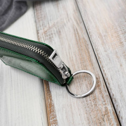 Skórzane etui na klucze zielone lakierowane croco SP-22-CGRN