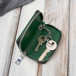 Skórzane etui na klucze zielone lakierowane croco SP-22-CGRN