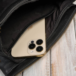 Torebka damska na ramię skórzana czarna kompaktowa listonoszka Paolo Peruzzi IM-04-BL