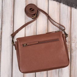 Torebka damska na ramię skórzana koniakowa kompaktowa listonoszka Paolo Peruzzi IM-04-CG