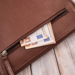 Torebka damska na ramię skórzana koniakowa kompaktowa listonoszka Paolo Peruzzi IM-04-CG