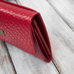 Portfel damski skórzany mały czerwony croco w orientacji poziomej z RFID Paolo Peruzzi T-135-RD