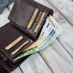 Portfel damski skórzany mały brązowy croco w orientacji poziomej z ochroną RFID Paolo Peruzzi T-135-BR