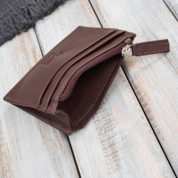 Skórzane etui na karty z kieszonką na suwak RFID koniakowe Paolo Peruzzi AY-17-CG