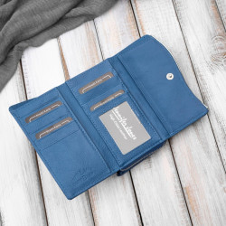 Portfel damski skórzany lakierowany z tłoczeniem croco niebieski SP-24-CDB