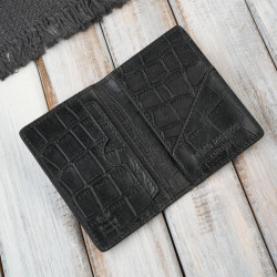 Etui na karty czarne skórzane z tłoczeniem croco eleganckie RFID Paolo Peruzzi KV-05-CBL