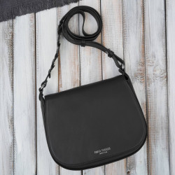 Torebka damska skórzana listonoszka ze skóry licowej modna czarna Paolo Peruzzi KV-06-BL