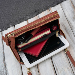 Damska mała torebka skórzana kopertówka na ramię do ręki koniakowa Paolo Peruzzi KV-02-CG