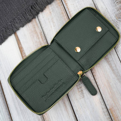 Portfel damski skórzany mały ciemnozielony w orientacji poziomej z RFID Paolo Peruzzi KV-04-DGR