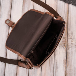 Torebka damska skórzana listonoszka ze skóry licowej koniakowa Paolo Peruzzi T-39-KCG