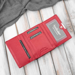 Portfel damski skórzany mały lakierowany z tłoczeniem w motyle czerwony SP-23-RD