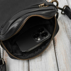 Saszetka męska skórzana na ramię czarna mała funkcjonalna Paolo Peruzzi IM-02-BL