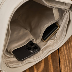 Torebka damska skórzana na ramię pojemna beżowa Paolo Peruzzi AY-23-BG