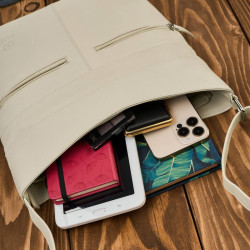 Torebka damska skórzana na ramię pojemna beżowa Paolo Peruzzi AY-23-BG