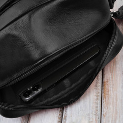 Torebka damska skórzana listonoszka na ramię czarna Paolo Peruzzi AY-20-BL