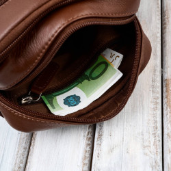 Listonoszka saszetka męska skórzana na ramię koniakowa Paolo Peruzzi AY-27-CG