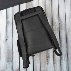 Plecak skórzany miejski do pracy premium kompaktowy czarny Paolo Peruzzi T-144-BL