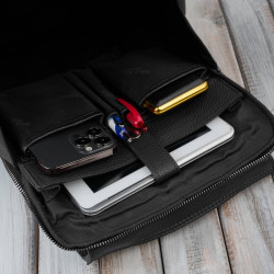 Plecak skórzany miejski do pracy premium kompaktowy czarny Paolo Peruzzi T-144-BL