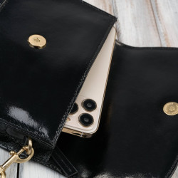 Torebka damska mała skórzana lakierowana czarna kopertówka na ramię do ręki Paolo Peruzzi AY-18-BL