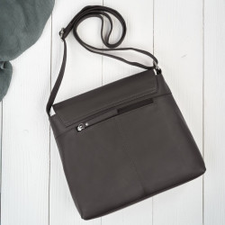 Torebka damska skórzana na ramię ciemnobrązowa listonoszka klasyczna pojemna Paolo Peruzzi AY-19-DBR