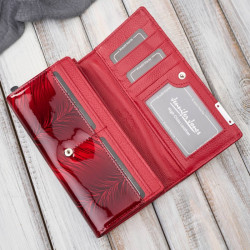 Portfel damski skórzany lakierowany czerwony z roślinnym wzorem SP-16-RD