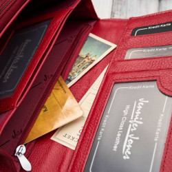 Portfel damski skórzany lakierowany czerwony z roślinnym wzorem SP-16-RD