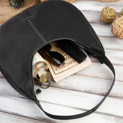 Torebka damska na ramię skórzana czarna Paolo Peruzzi AV-04-BL