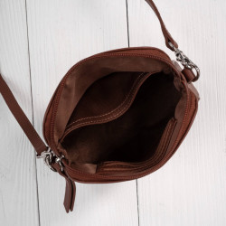 Mała torebka damska skórzana kopertówka na ramię crossbody do ręki koniakowa Paolo Peruzzi AY-24-CG