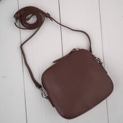 Mała torebka damska skórzana kopertówka na ramię crossbody do ręki brązowa Paolo Peruzzi AY-24-BR
