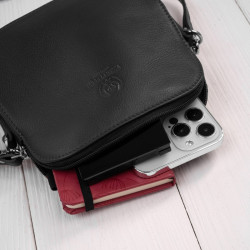 Mała torebka damska skórzana kopertówka na ramię crossbody do ręki czarna Paolo Peruzzi AY-24-BL