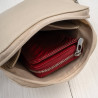 Mała torebka damska skórzana kopertówka na ramię crossbody do ręki beżowa Paolo Peruzzi AY-24-BG